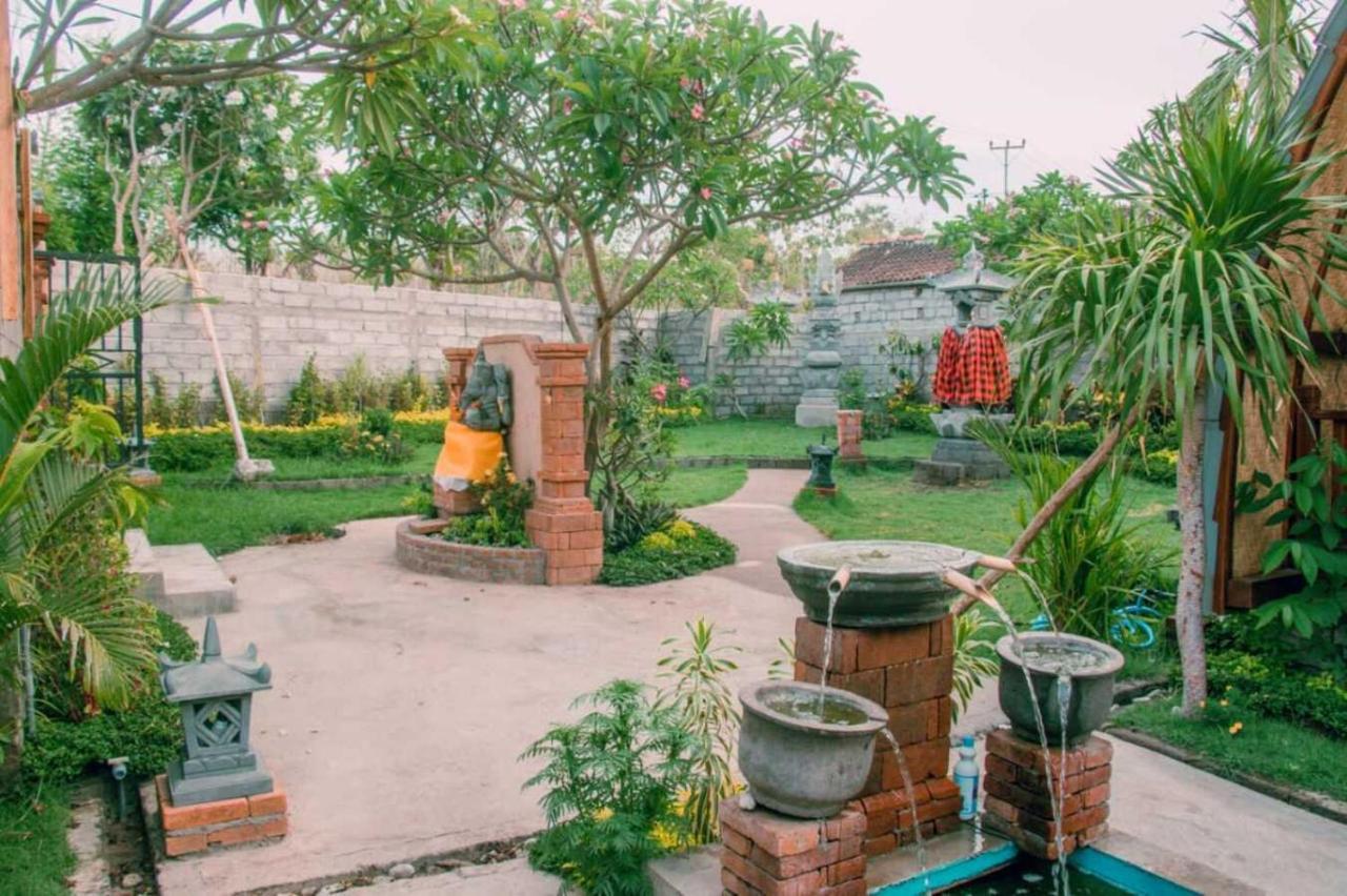 Maha Nusa Menjangan Banyuwedang Exterior photo